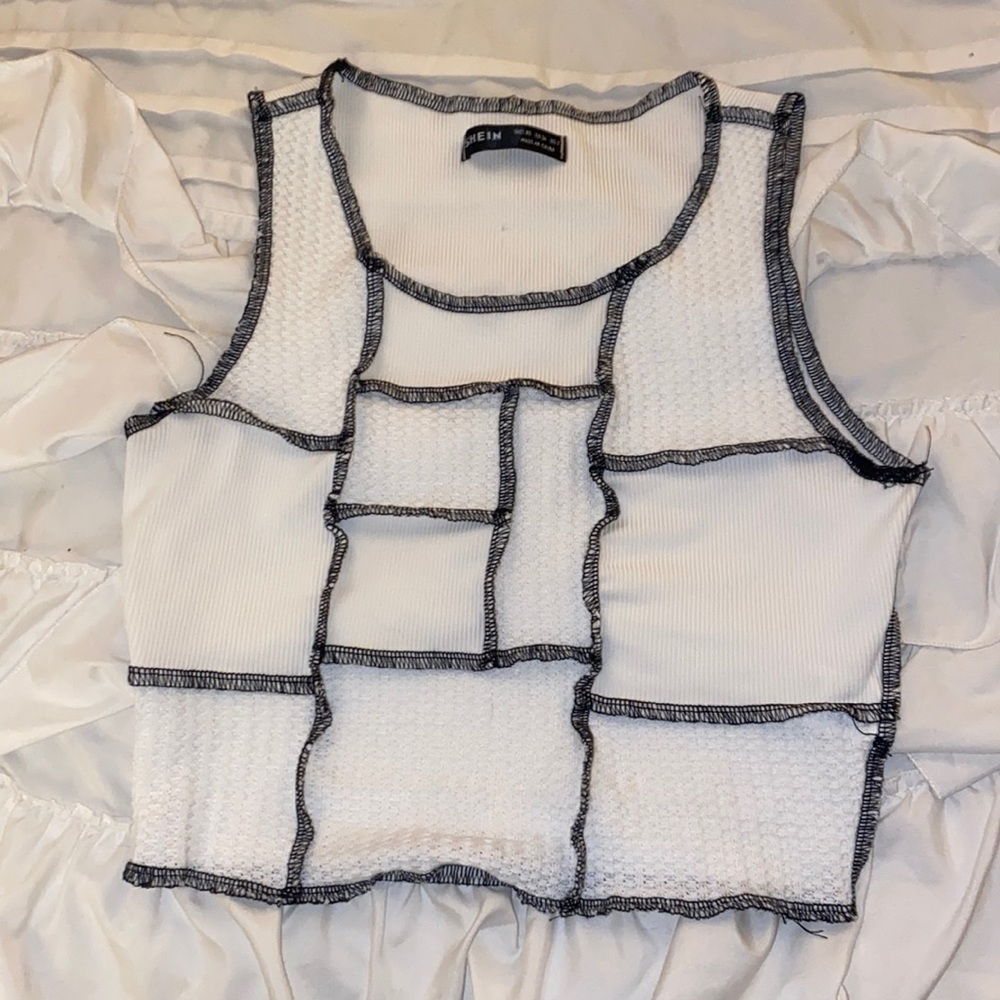 patch cropped tank